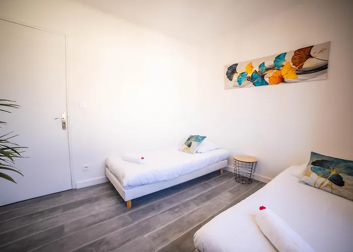 Апартаменты Cosyfamily 1er Etage Piscine -wifi- Neuf-famille -15min - Pros Servicesconciergerie