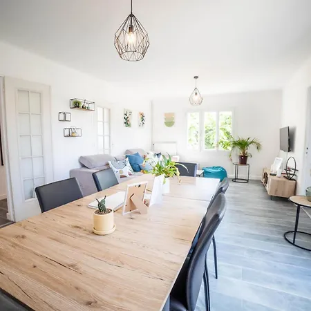 Cosyfamily 1er Etage Piscine -wifi- Neuf-famille -15min - Pros Servicesconciergerie Apartment *